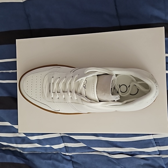 Calvin Klein Leather Ailan2 Sneakers.BRAND NEW IN ORIGINAL BOX, NEVER WORN!! - Picture 5 of 8